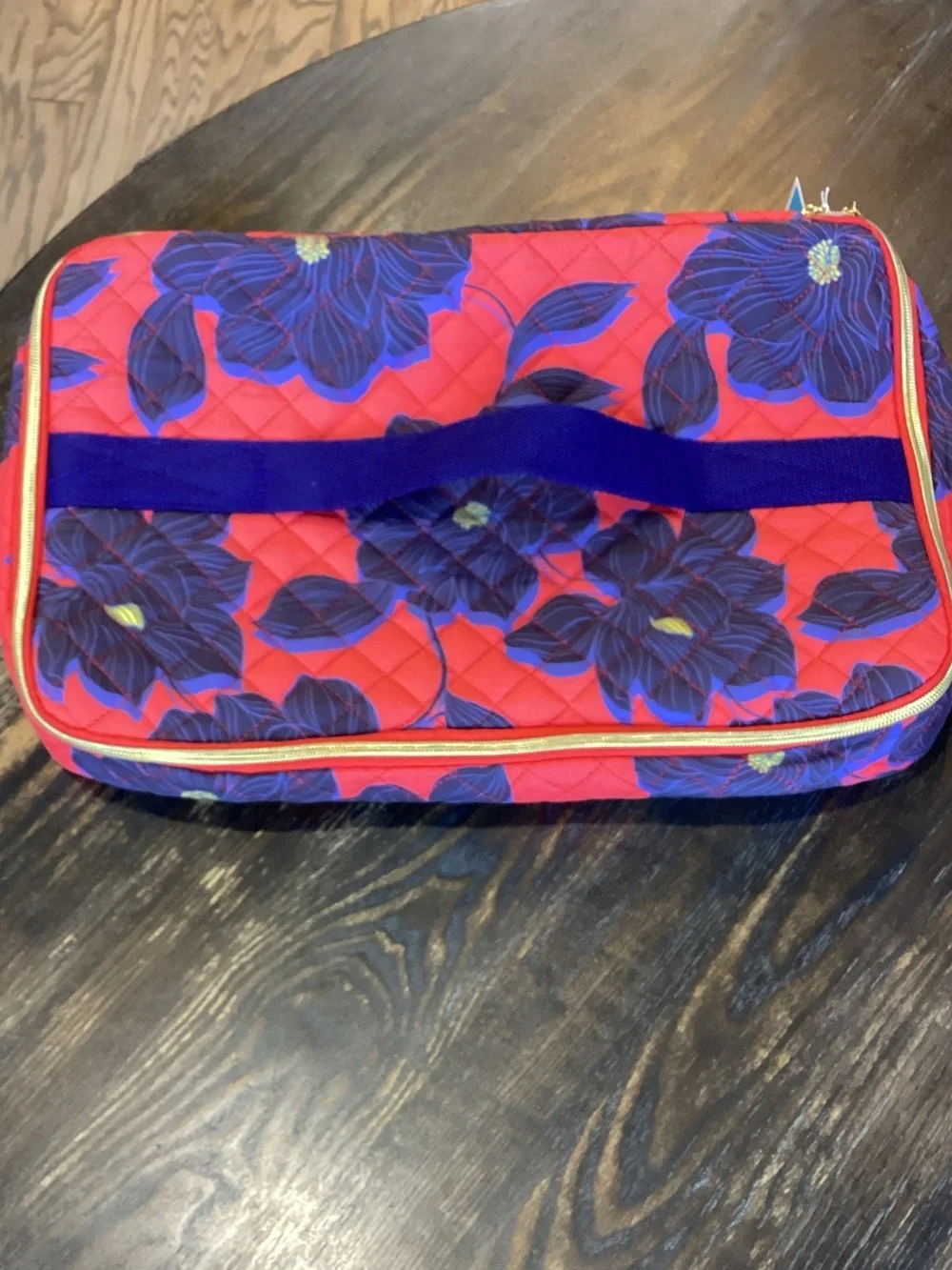 Draper James Magnolia Shadows Red and Blue Quilted Casserole Carrier